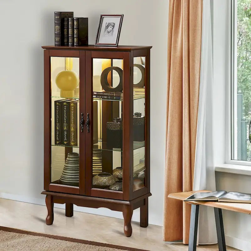 Beleuchtete Vitrine mit verstellbaren Regalböden, verspiegelter Rückwand und Türen aus gehärtetem Glas